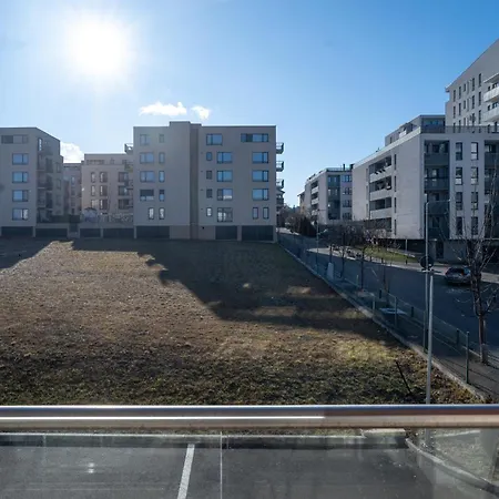 Flow 1 Bedroom With Parking