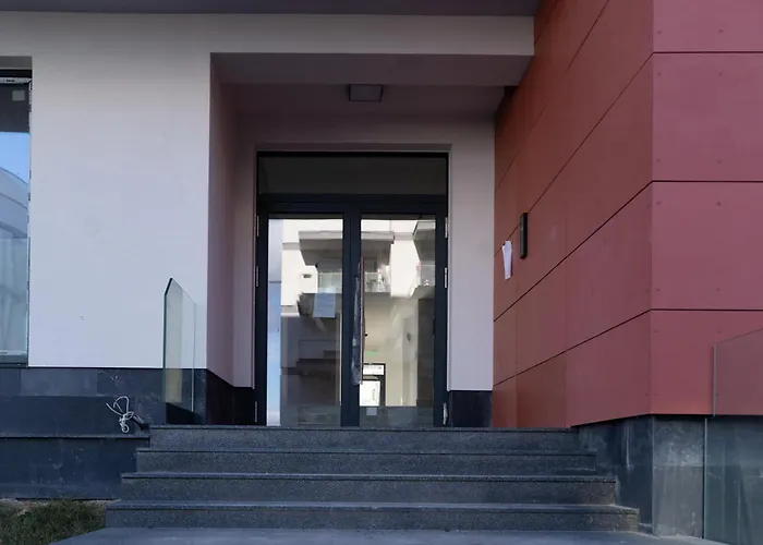 Flow 1 Bedroom With Parking 아파트 클루지나포카