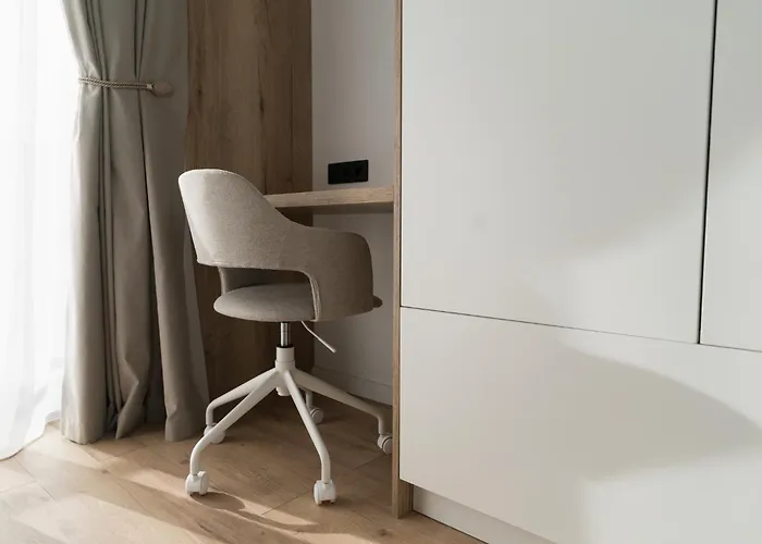 아파트 Flow 1 Bedroom With Parking 클루지나포카